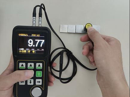 TG-5100D Tester de espesor ultrasónico industrial con tiempo real A-SCAN B SCAN, OLED pantalla de verdadero color de alta precisión Instrumento NDT