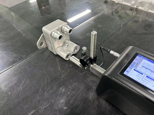 SRT-7300 Probador de rugosidad y ondulaciones Industrial Instrumento de medición de rugosidad y perfil de la superficie