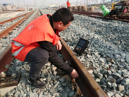 HUATEC FD-GT-1010 Instrumento de prueba de fallas de soldadura ferroviaria Detector de fallas ultrasónicas digitales
