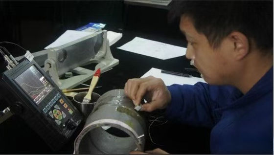 FD-GT-1010 Detector de fallas ultrasónico Dirección de onda cuadrada Pantalla TFT de 5,7 pulgadas para inspección ferroviaria de buques a presión