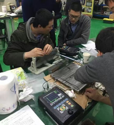 FD-GT-1010 Detector de fallas ultrasónico Dirección de onda cuadrada Pantalla TFT de 5,7 pulgadas para inspección ferroviaria de buques a presión