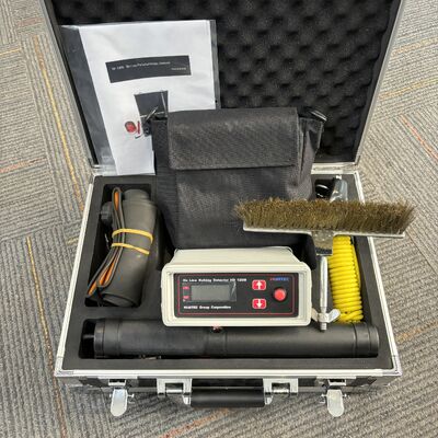 Detector de vacaciones ligero de alto voltaje HD-120M Diseño de tres sondas Protección contra sobretensión Detector de orificios con revestimiento de esmalte para tuberías de barcos