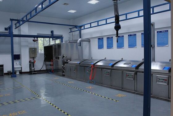 Línea automática de inspección por líquidos penetrantes fluorescentes serie HPT, máquina FPI para componentes pequeños y medianos
