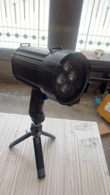 Lámpara LED-UV portátil de carga Dtyle con función doble de luz UV y blanca